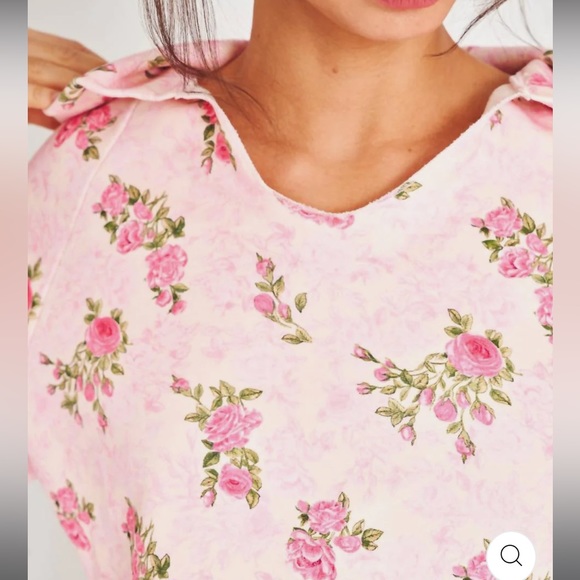 💕LoveShackFancy Cropped Hoodie 💕 - Picture 11 of 16